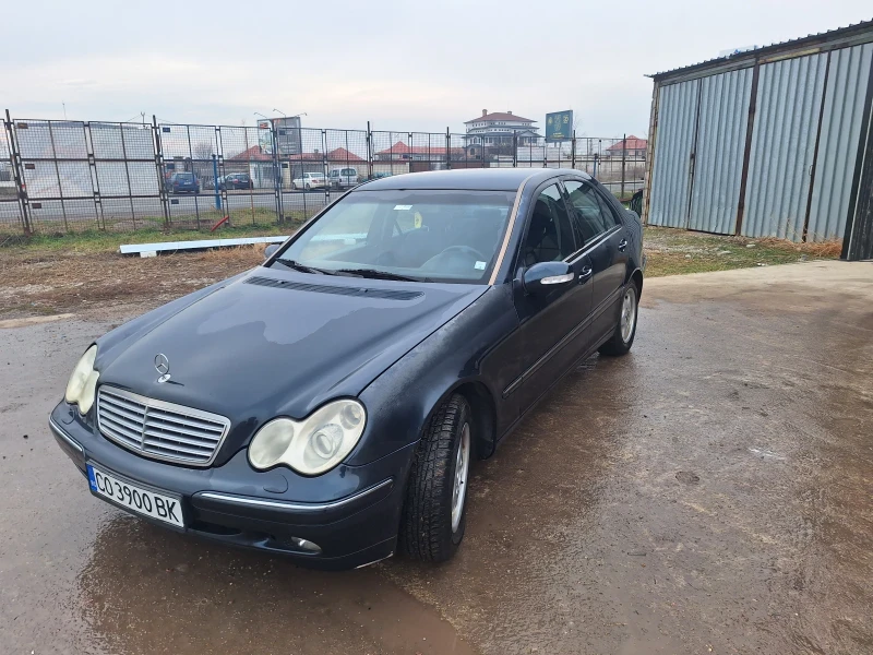 Mercedes-Benz C 220, снимка 7 - Автомобили и джипове - 48597750