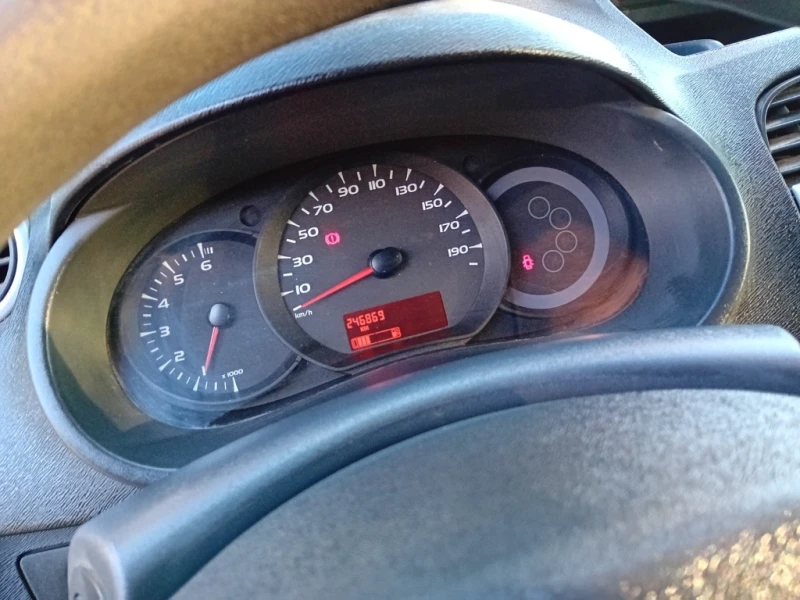 Renault Kangoo 1.5 DCI БАРТЕР, снимка 9 - Автомобили и джипове - 49375294