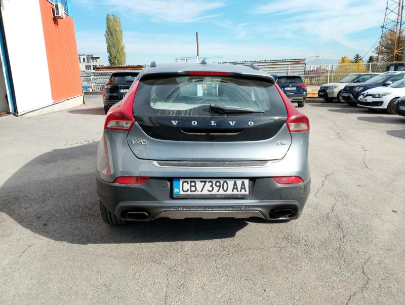 Volvo V40 Cross Country 1.6d , снимка 5 - Автомобили и джипове - 52244310