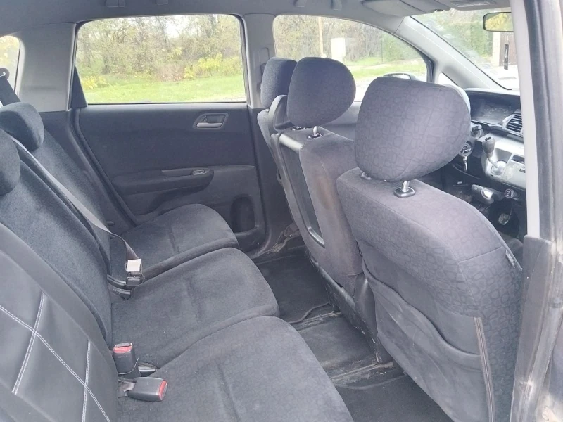 Honda Fr-v, снимка 8 - Автомобили и джипове - 52465939