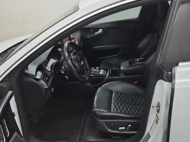 Audi Rs7 * 4DR SDN * CARFAX * БЕЗ ПЪРВОНАЧАЛНА ВНОСКА, снимка 5 - Автомобили и джипове - 53097717