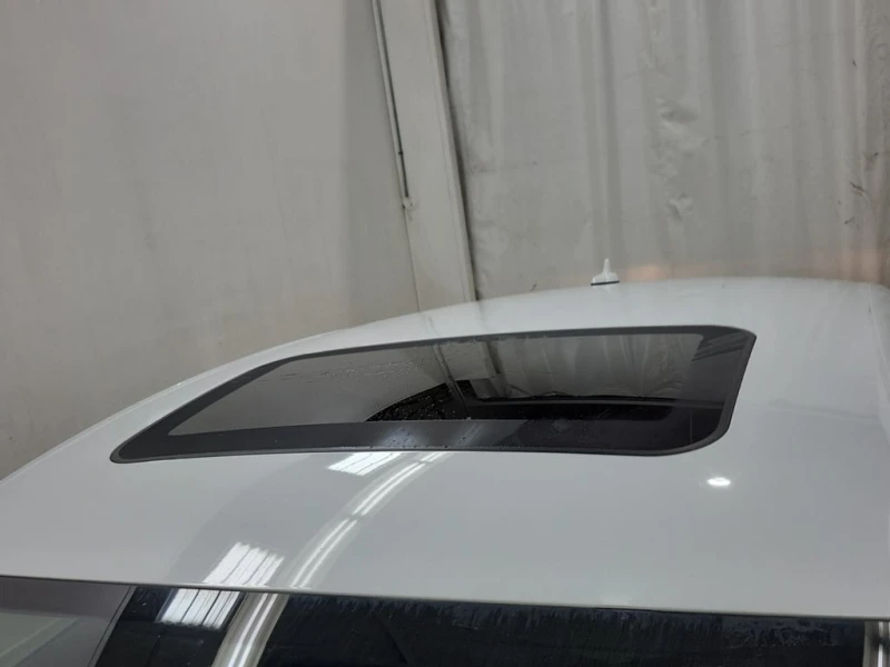 Audi Rs7 * 4DR SDN * CARFAX * БЕЗ ПЪРВОНАЧАЛНА ВНОСКА, снимка 9 - Автомобили и джипове - 53097717