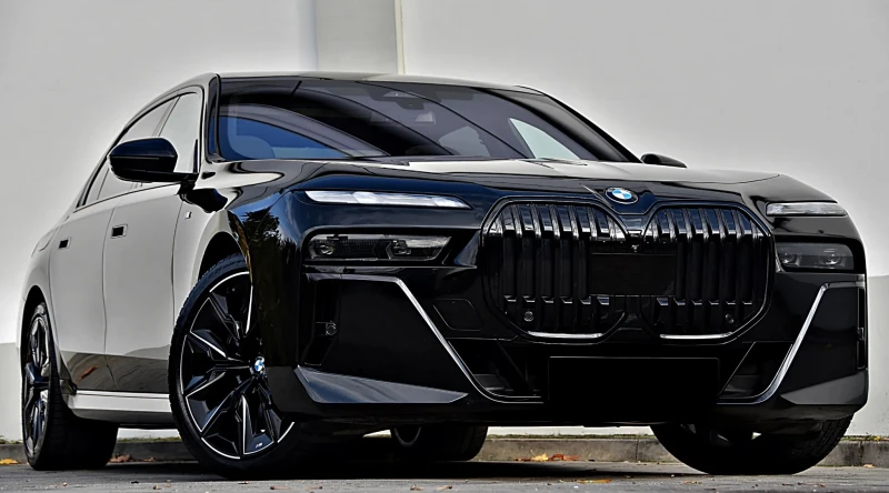 BMW 740 d xDrive Fond-Entertainment M-Pack