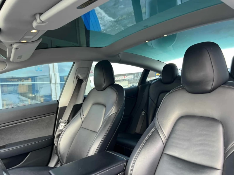 Tesla Model 3 2018 Long Range Battery * CARFAX * , снимка 11 - Автомобили и джипове - 53200836