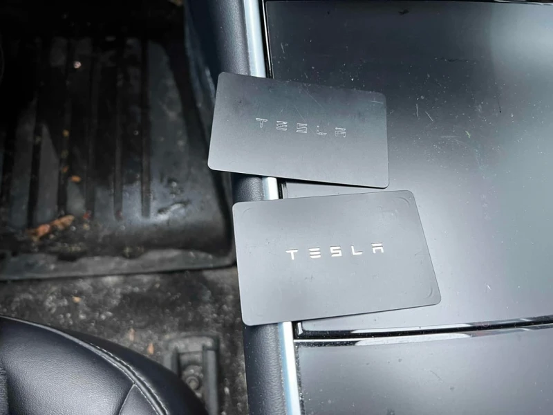 Tesla Model 3 2018 Long Range Battery * CARFAX * , снимка 10 - Автомобили и джипове - 53200836