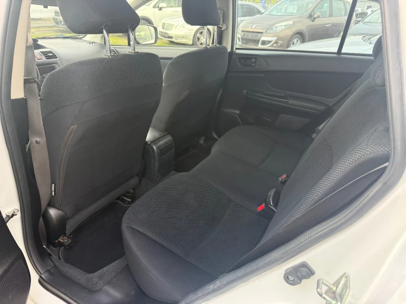 Subaru Impreza 1.6i CH 4x4, снимка 6 - Автомобили и джипове - 53240344