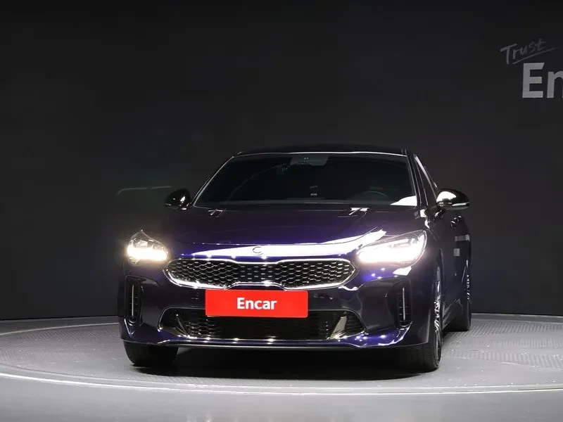 Kia Stinger 3.3 AWD GT - САМО 30% АВАНС, снимка 3 - Автомобили и джипове - 55889027