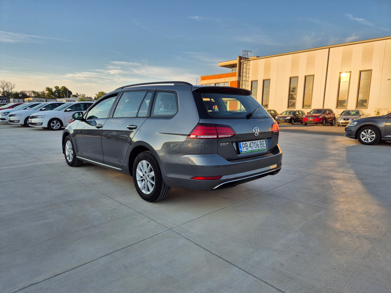 VW Golf В-Гаранция- Авоматик EURO 6 - изображение 3