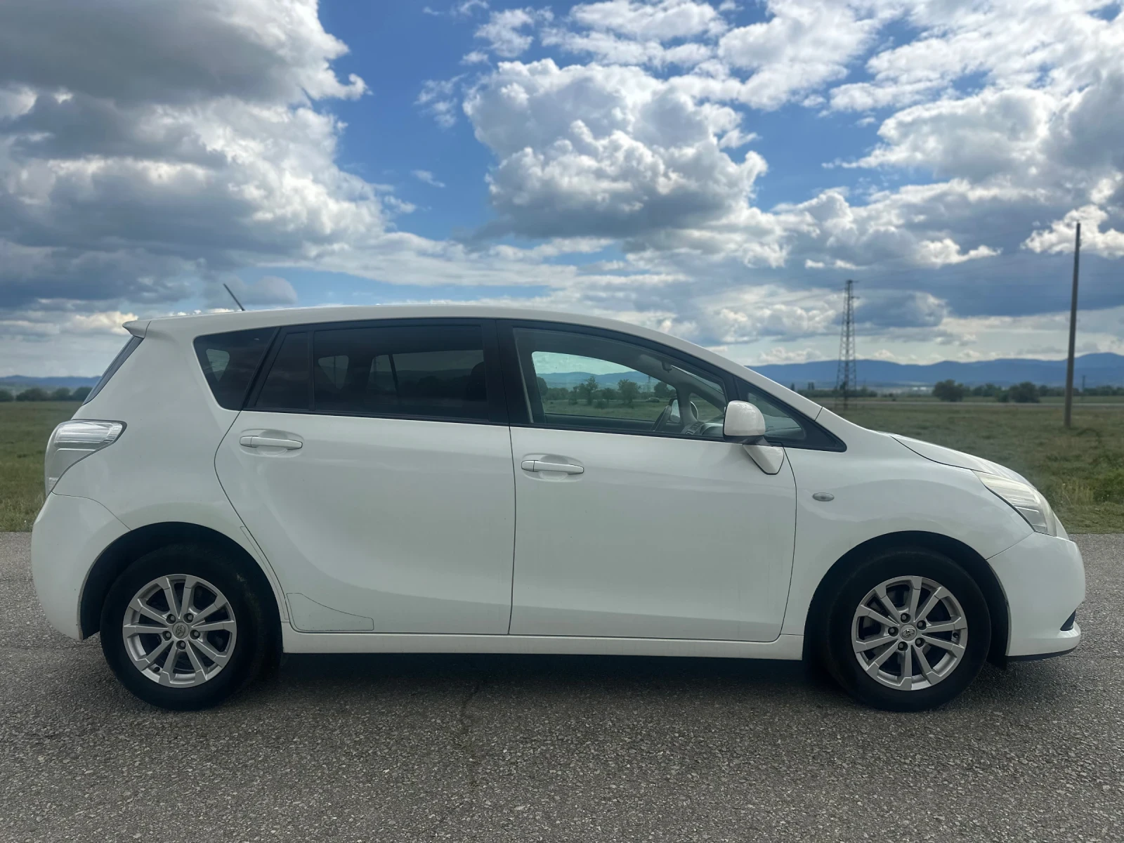 Toyota Corolla verso NAVI KAMERA - изображение 4