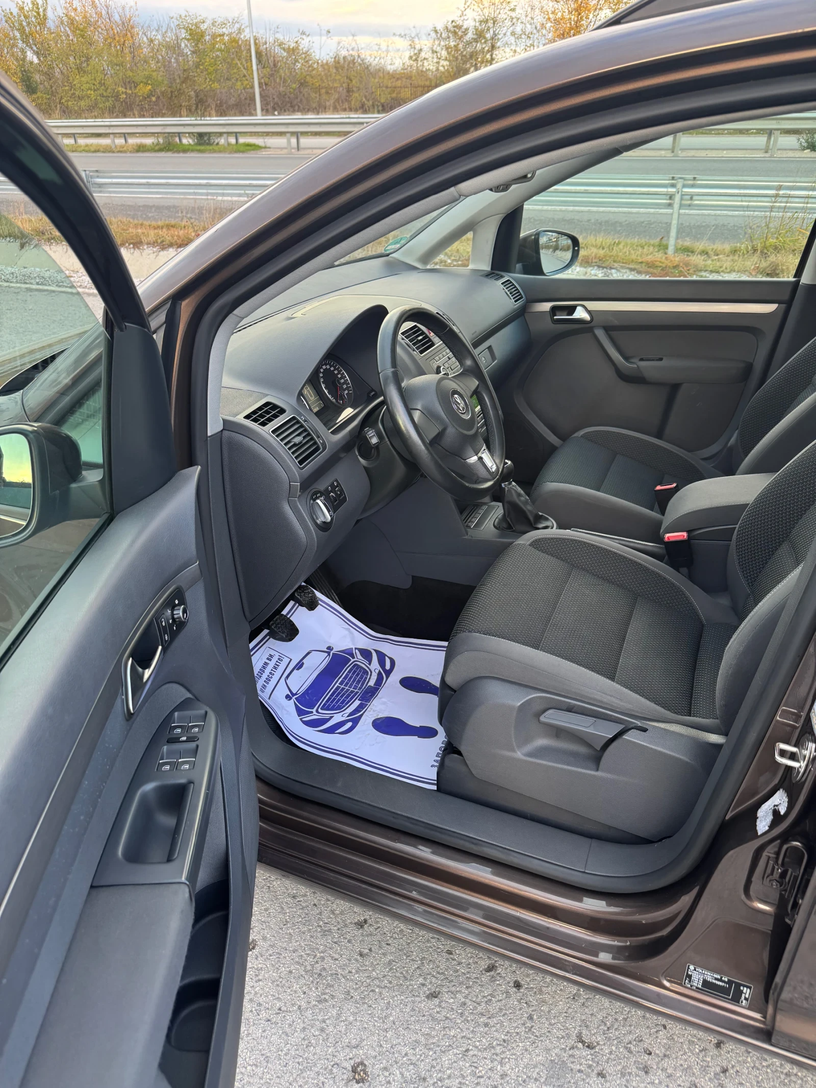 VW Touran  - изображение 7