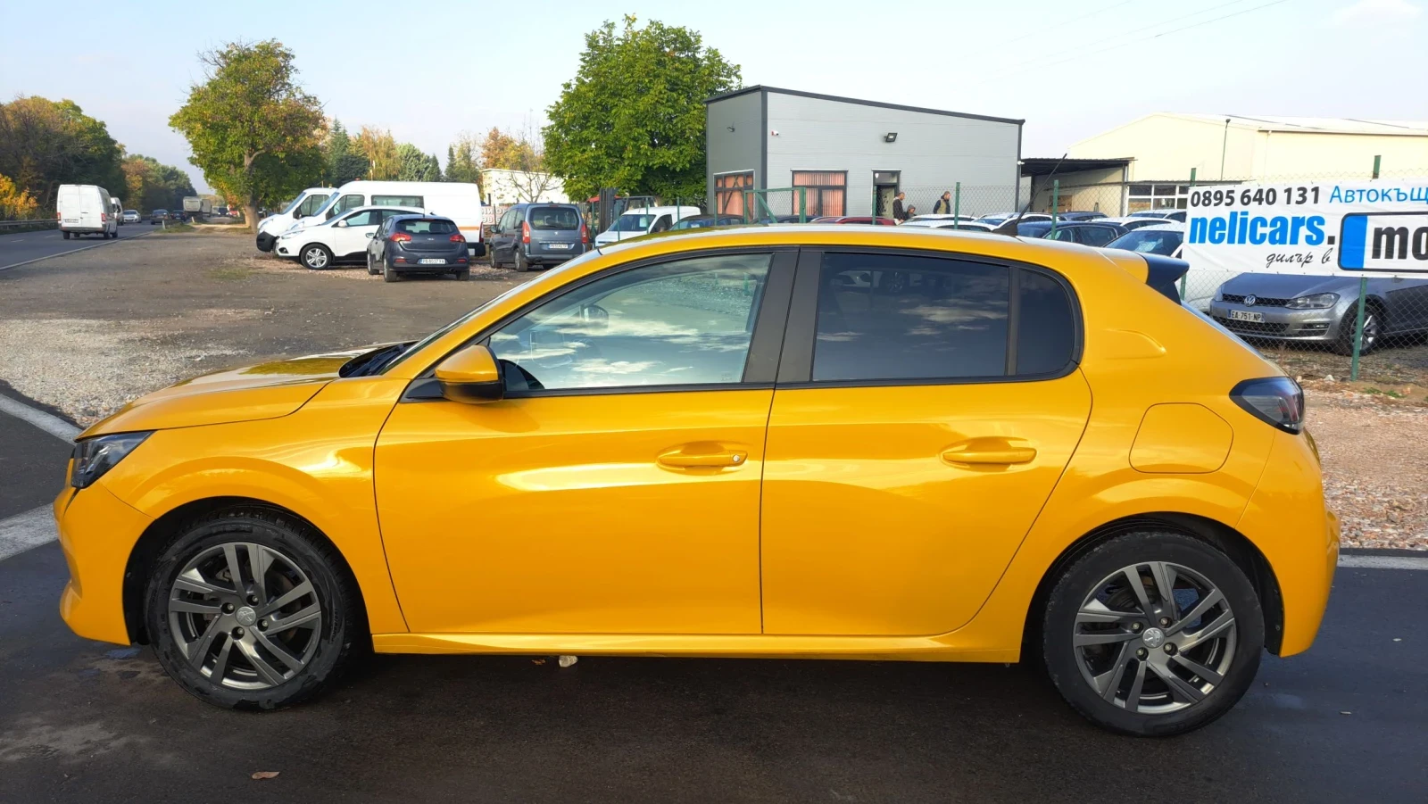 Peugeot 208 1.2i Active , снимка 3 - Автомобили и джипове - 55824416