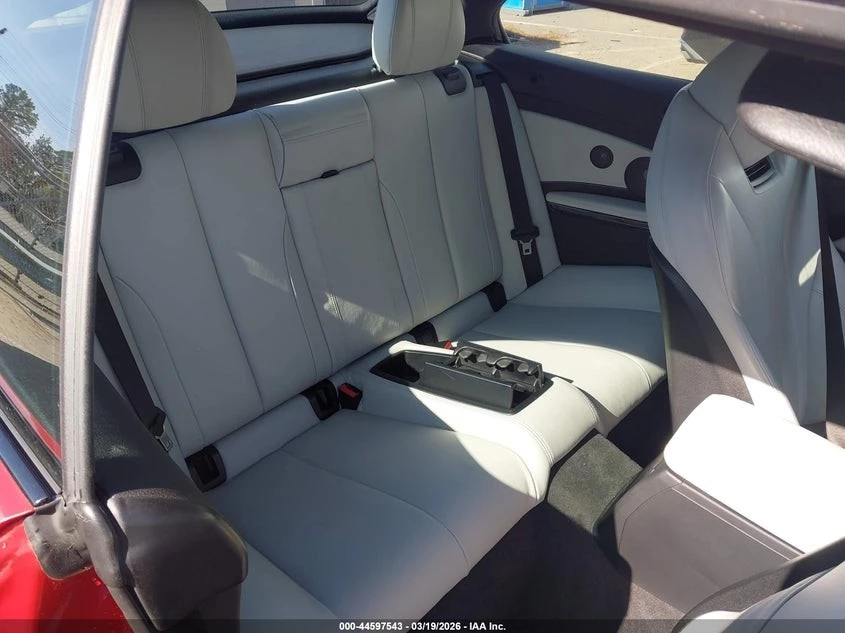 BMW M4  С РЕГИСТРАЦИЯ & АВТО КРЕДИТ , снимка 14 - Автомобили и джипове - 54042495