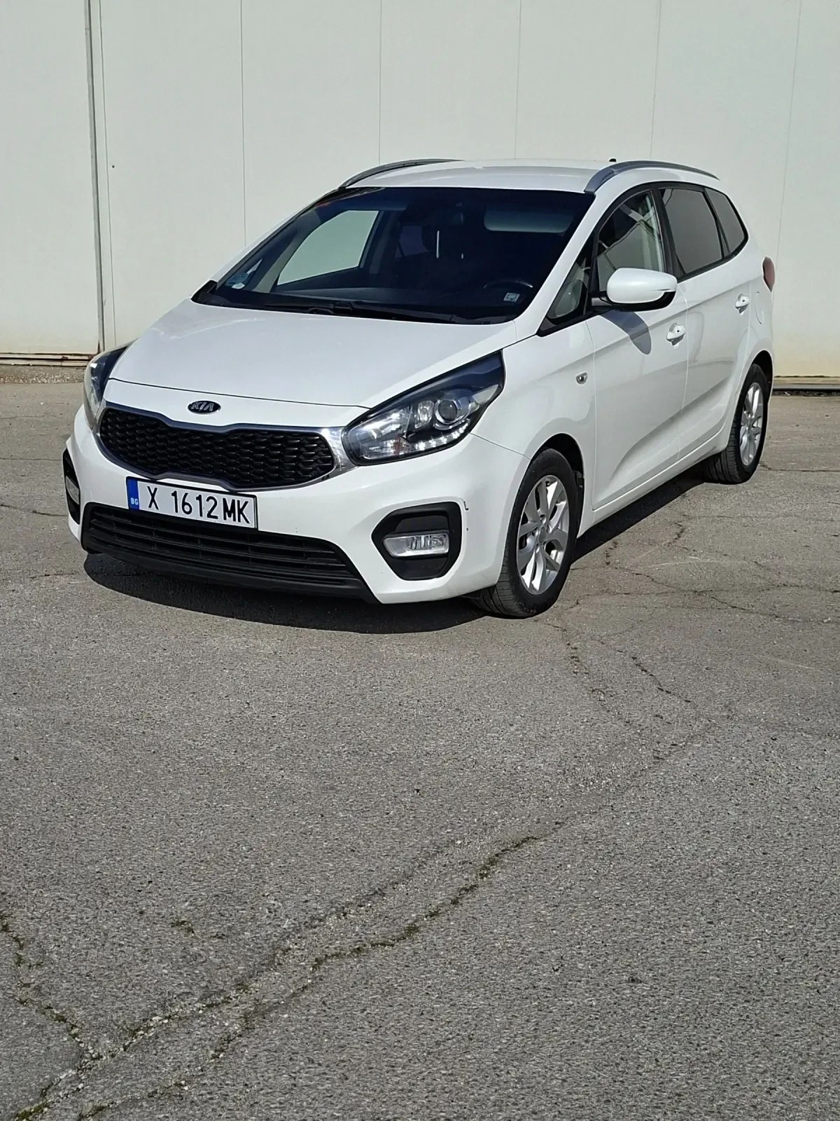 Kia Carens Carens, снимка 3 - Автомобили и джипове - 54239378