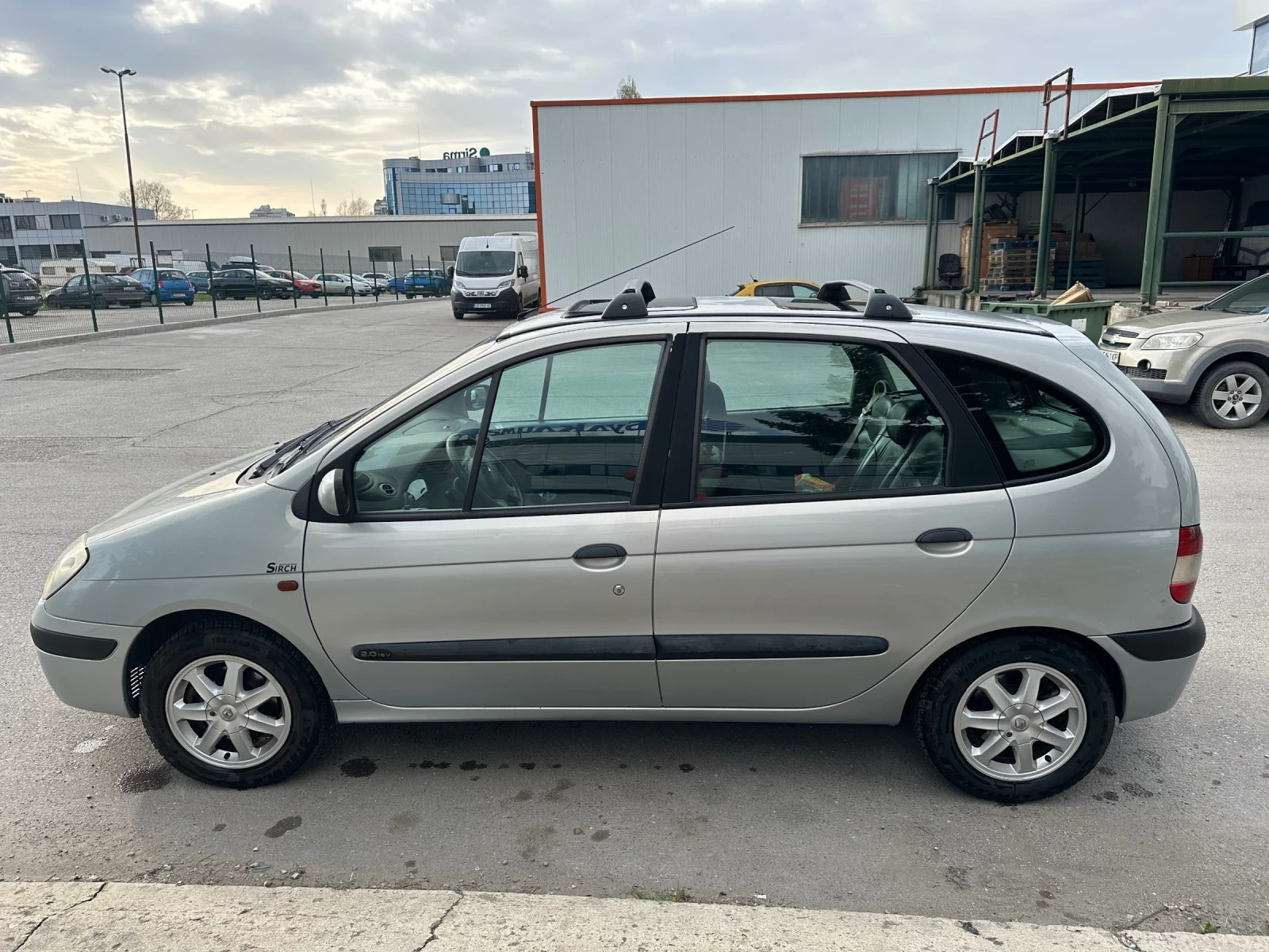 Renault Megane Scrnik, снимка 7 - Автомобили и джипове - 54396136