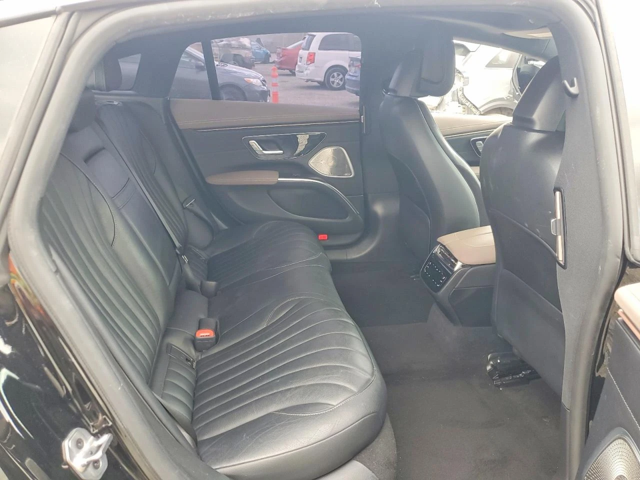 Mercedes-Benz EQS Sedan 450+ , снимка 10 - Автомобили и джипове - 54402773