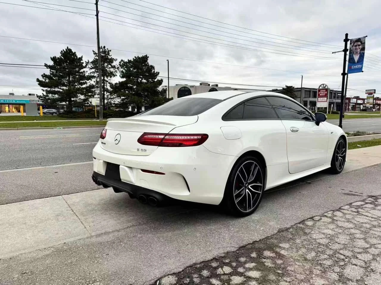 Mercedes-Benz E 53 AMG | DISTRONI | 360 | BURMESTER | МАСАЖИ | , снимка 3 - Автомобили и джипове - 54577571