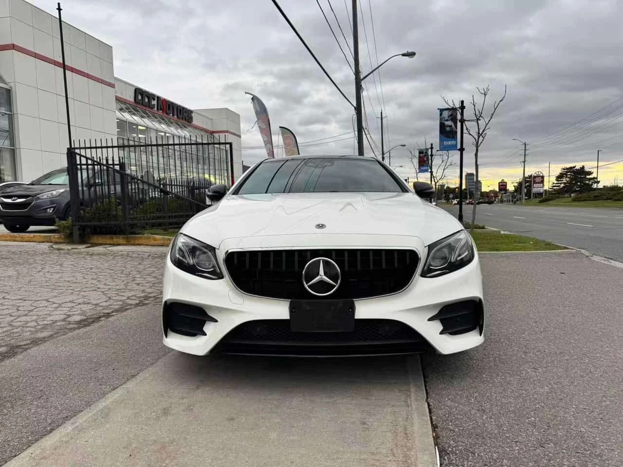 Mercedes-Benz E 53 AMG | DISTRONI | 360 | BURMESTER | МАСАЖИ | , снимка 6 - Автомобили и джипове - 54577571
