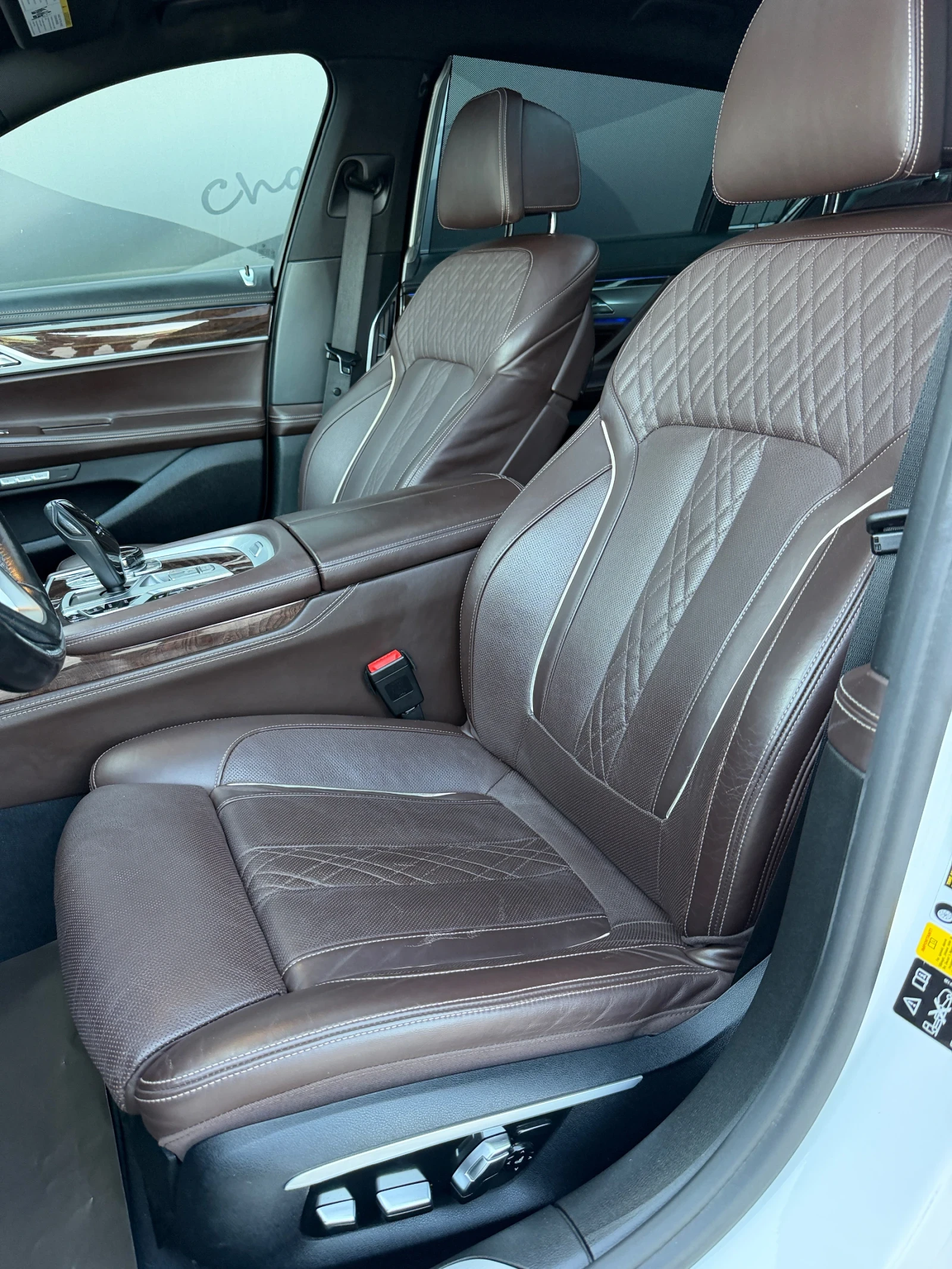 BMW 750 Бартер лизинг, снимка 10 - Автомобили и джипове - 55608700