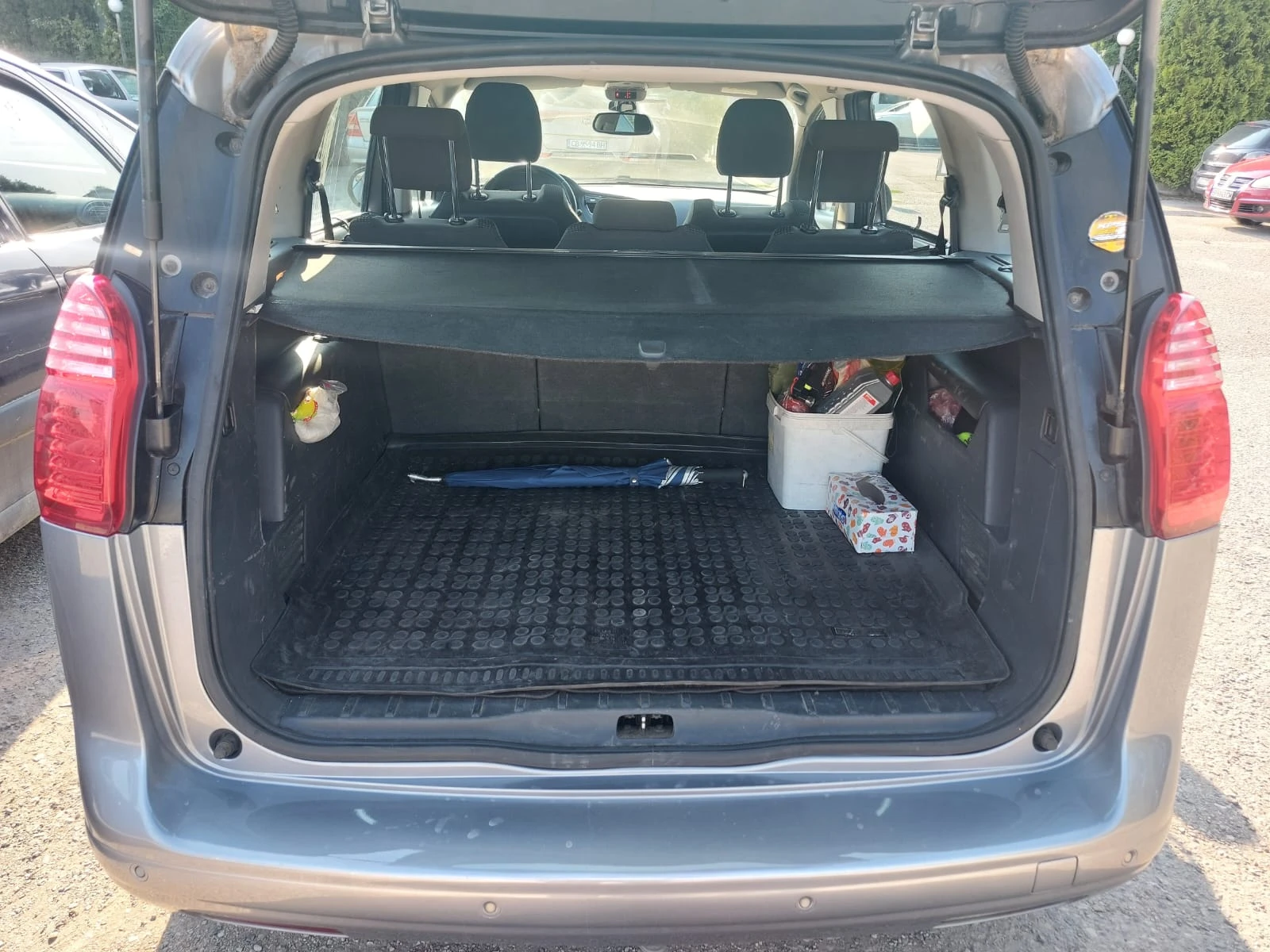 Peugeot 5008 120HDI Euro 6, снимка 6 - Автомобили и джипове - 56312720