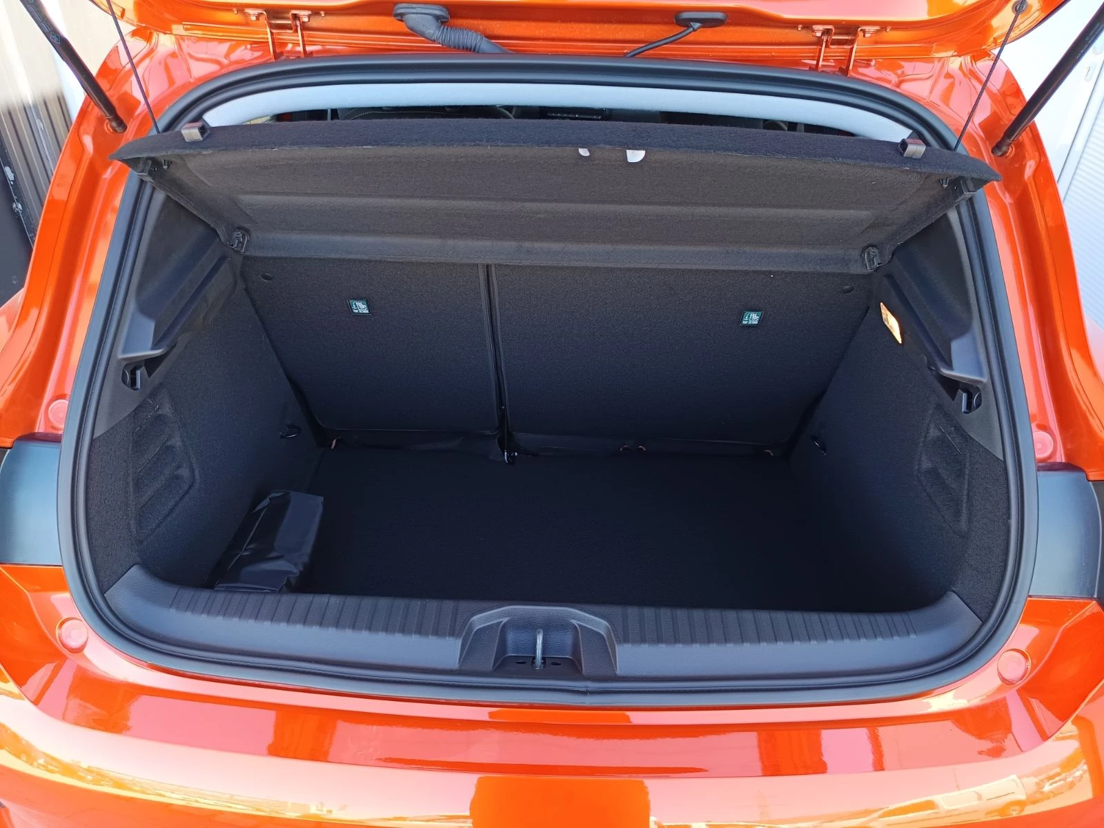 Renault Clio 1.0Tce/ 100к.с./ бензин/газ, снимка 17 - Автомобили и джипове - 56361913
