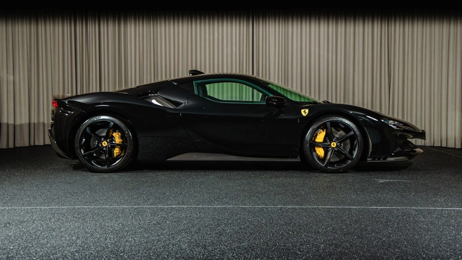 Ferrari SF 90 STRADALE/FRONT&REAR LIFT/NERO STELLATO/LED/ | Mobile.bg � ����������� 6
