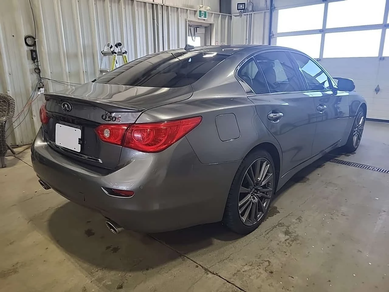 Infiniti Q50 * 4dr Sdn Red Sport 400 * CARFAX *  | Mobile.bg � ����������� 3