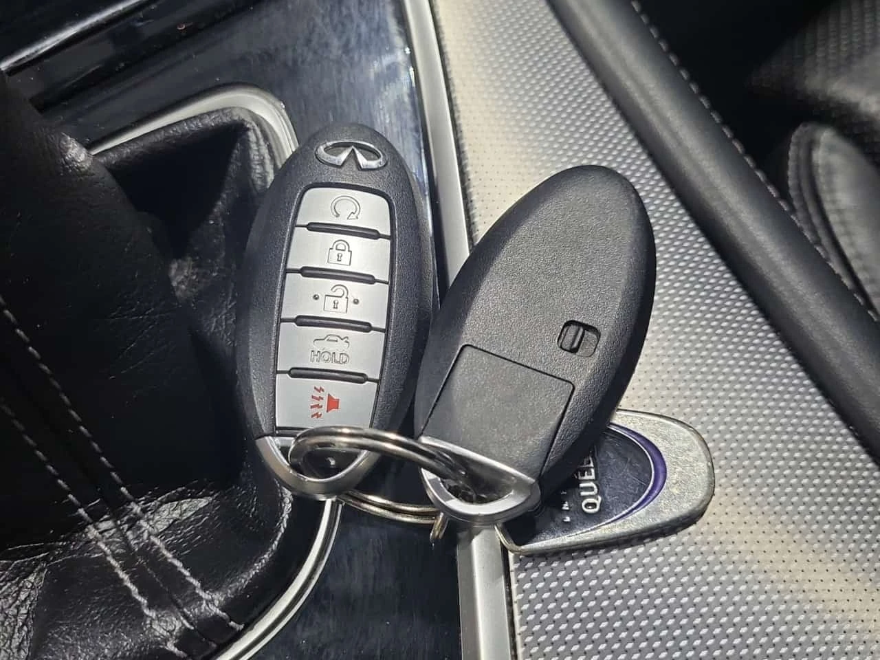 Infiniti Q50 * 4dr Sdn Red Sport 400 * CARFAX *  | Mobile.bg � ����������� 8