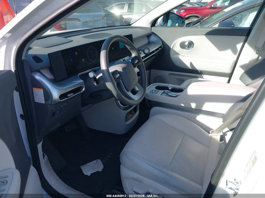 Hyundai IONIQ 9 Sel, снимка 5 - Автомобили и джипове - 56631022