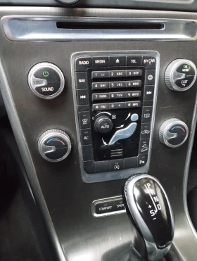 Volvo XC60 4x4, снимка 9