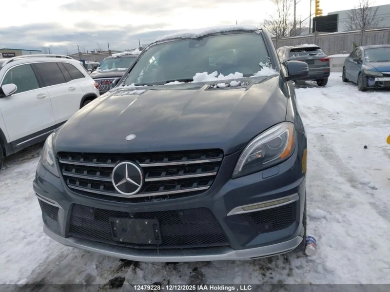 Mercedes-Benz ML 63 AMG * CARFAX * БЕЗ ПЪРВОНАЧАЛНА ВНОСКА, снимка 12 - Автомобили и джипове - 52921353