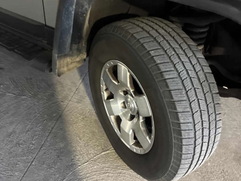 Toyota Fj cruiser CARFAX* АВТОФИНАНСИРАНЕ* БЕЗ ПЪРВОНАЧАЛНА ВНОСКА* , снимка 7 - Автомобили и джипове - 53015224