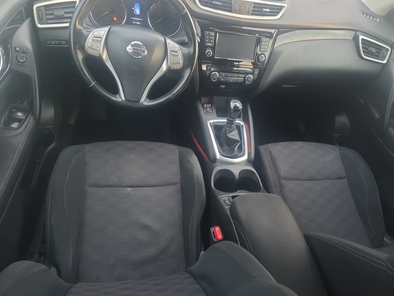 Nissan Qashqai 1.2. 115кс, снимка 9 - Автомобили и джипове - 53045922