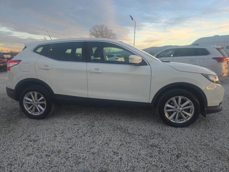 Nissan Qashqai 1.2. 115кс, снимка 3 - Автомобили и джипове - 53045922