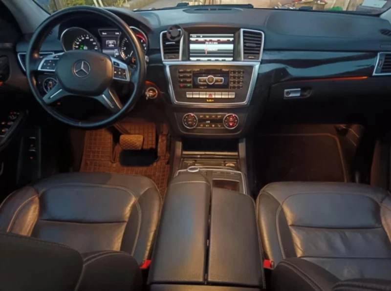 Mercedes-Benz GL 350 350 bluetec, снимка 12 - Автомобили и джипове - 53089740