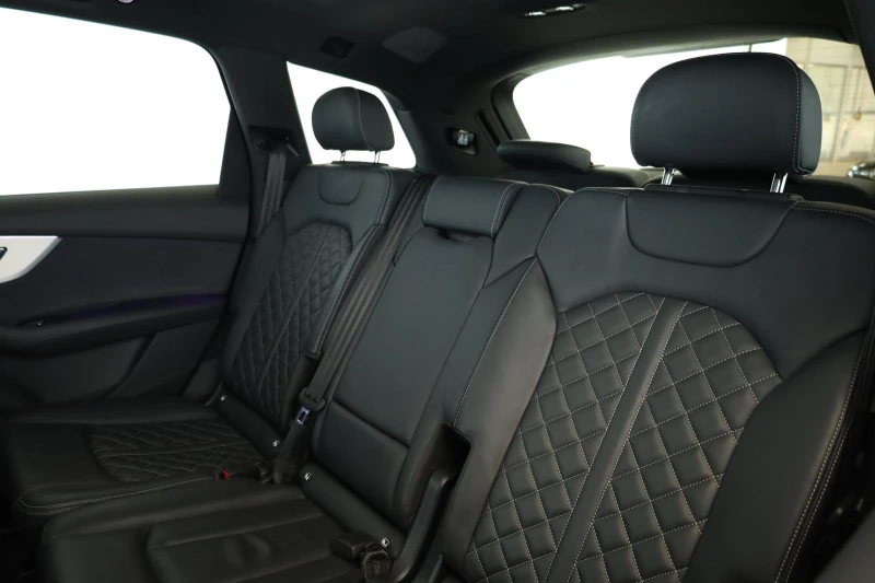 Audi Q7 50 TDI/FACELIFT/S-LINE/S-SEATS/B&O/PANO/7-МЕСТЕН/, снимка 15 - Автомобили и джипове - 53369377
