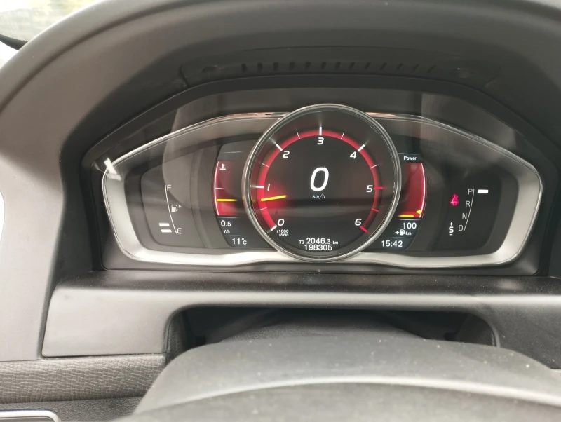 Volvo XC60 4x4, снимка 8 - Автомобили и джипове - 53384666