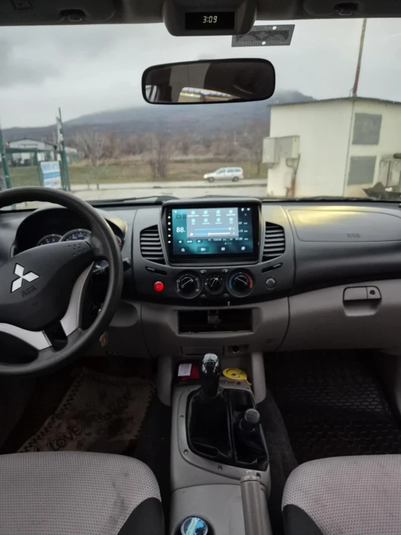 Mitsubishi L200, снимка 5 - Автомобили и джипове - 49391103