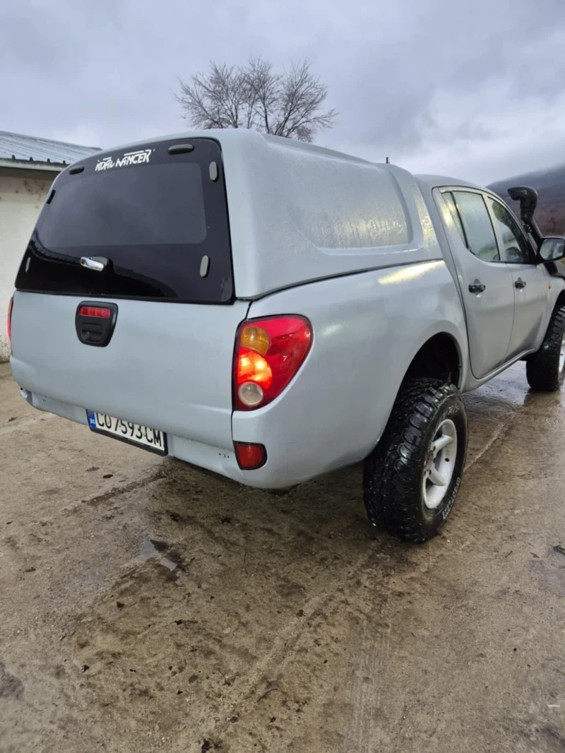 Mitsubishi L200, снимка 4 - Автомобили и джипове - 49391103