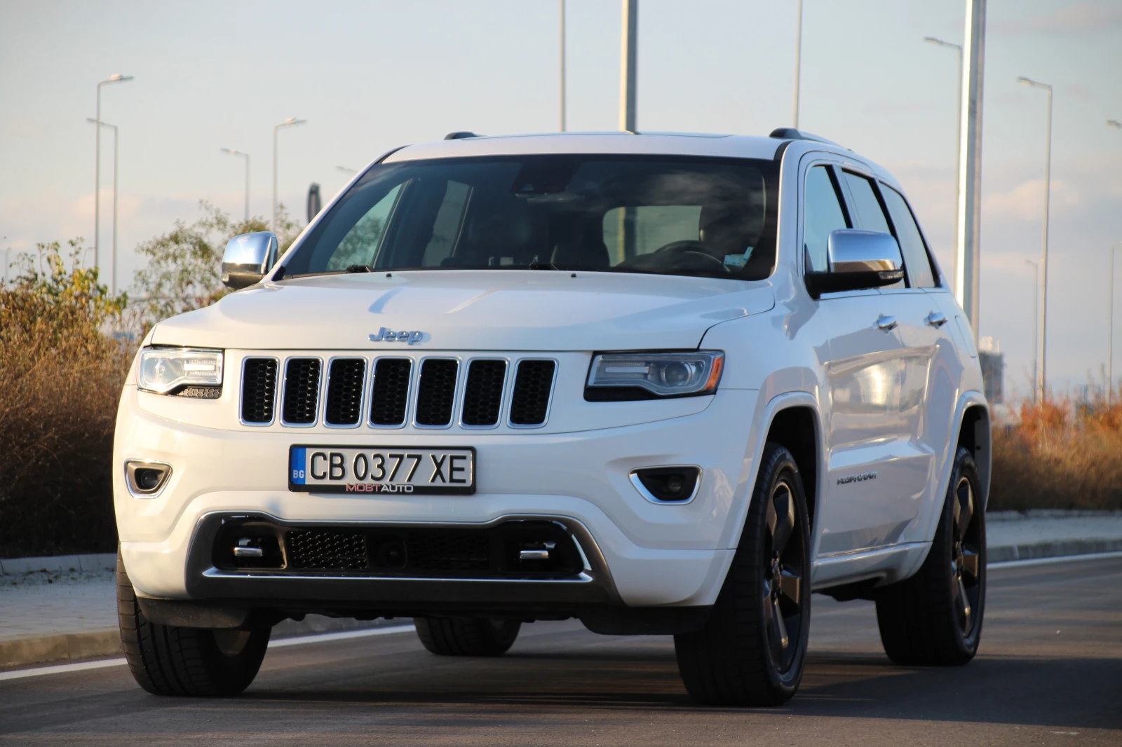 Jeep Grand cherokee V8 5.7L Overland - изображение 6