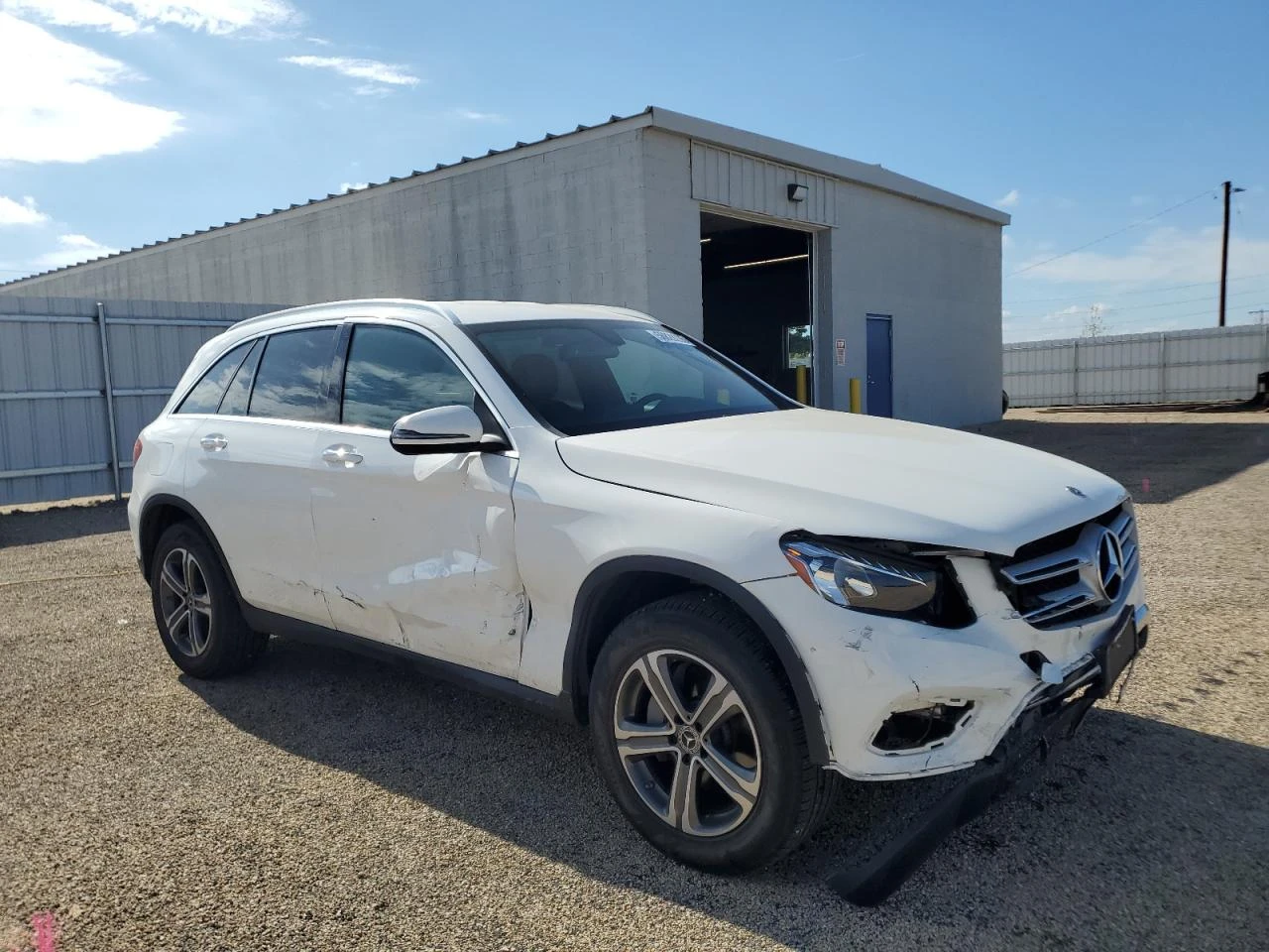 Mercedes-Benz GLC 300 2019 MERCEDES-BENZ GLC 300 4MATIC - изображение 2
