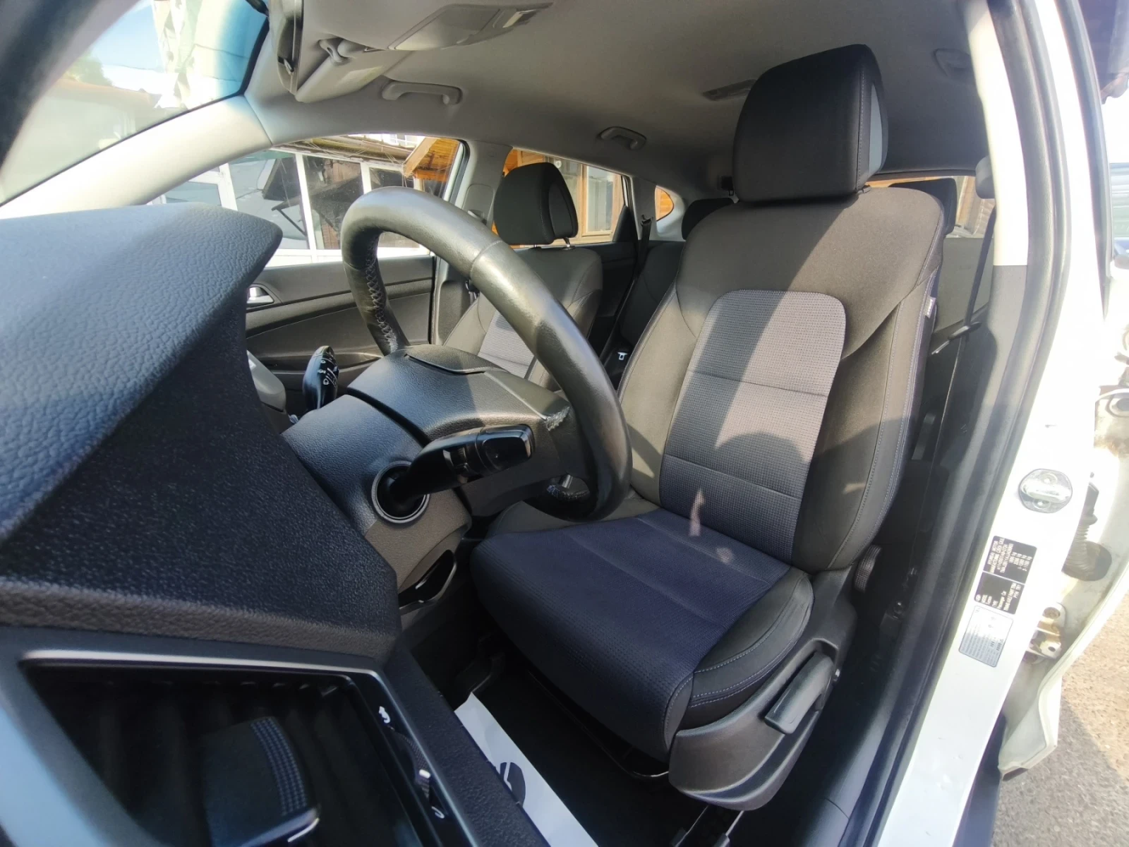 Hyundai Tucson 1.6i-132к.с Евро-6 Кар Плей Навигация - изображение 7