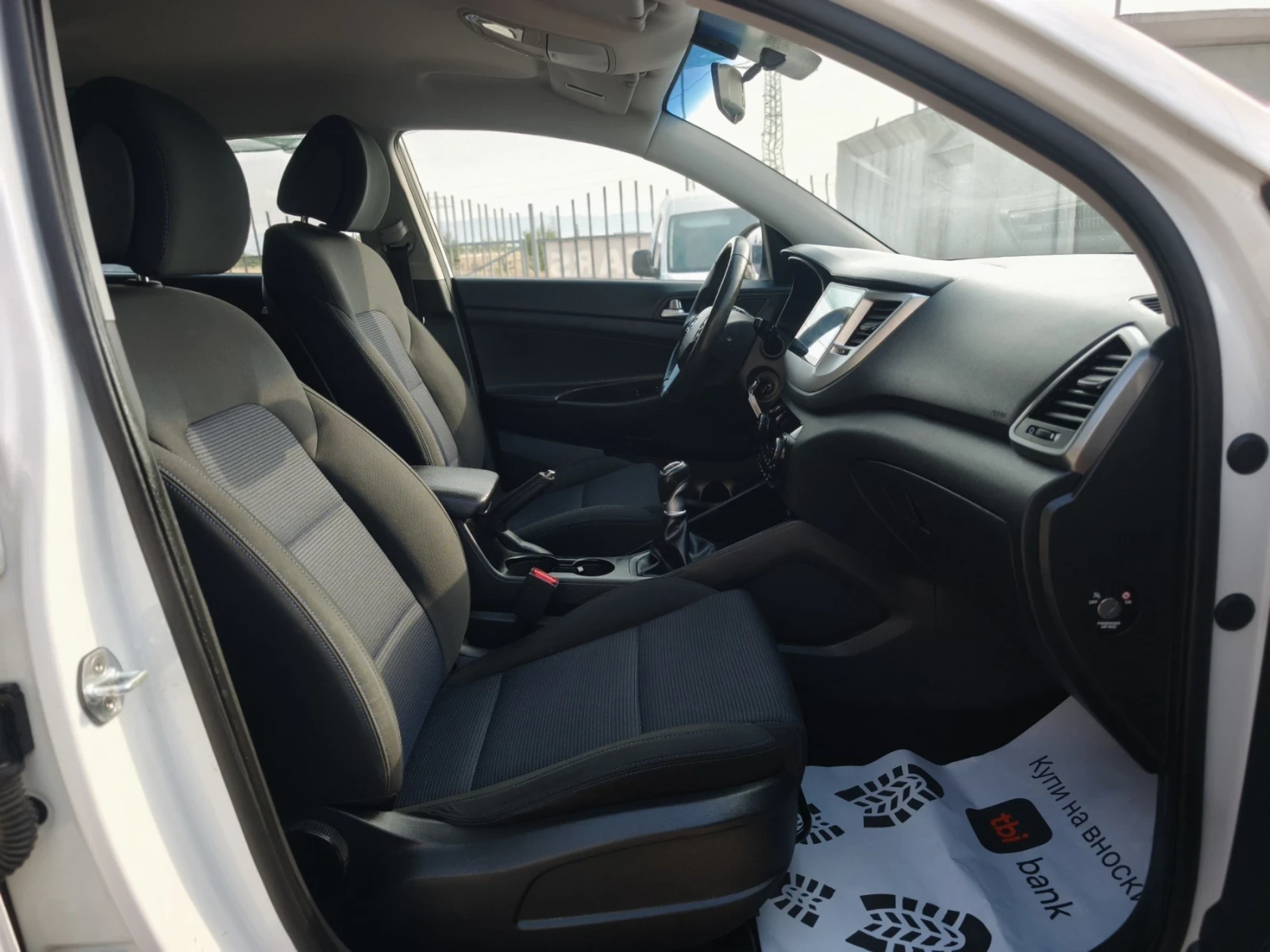 Hyundai Tucson 1.6i-132к.с Евро-6 Кар Плей Навигация - изображение 10