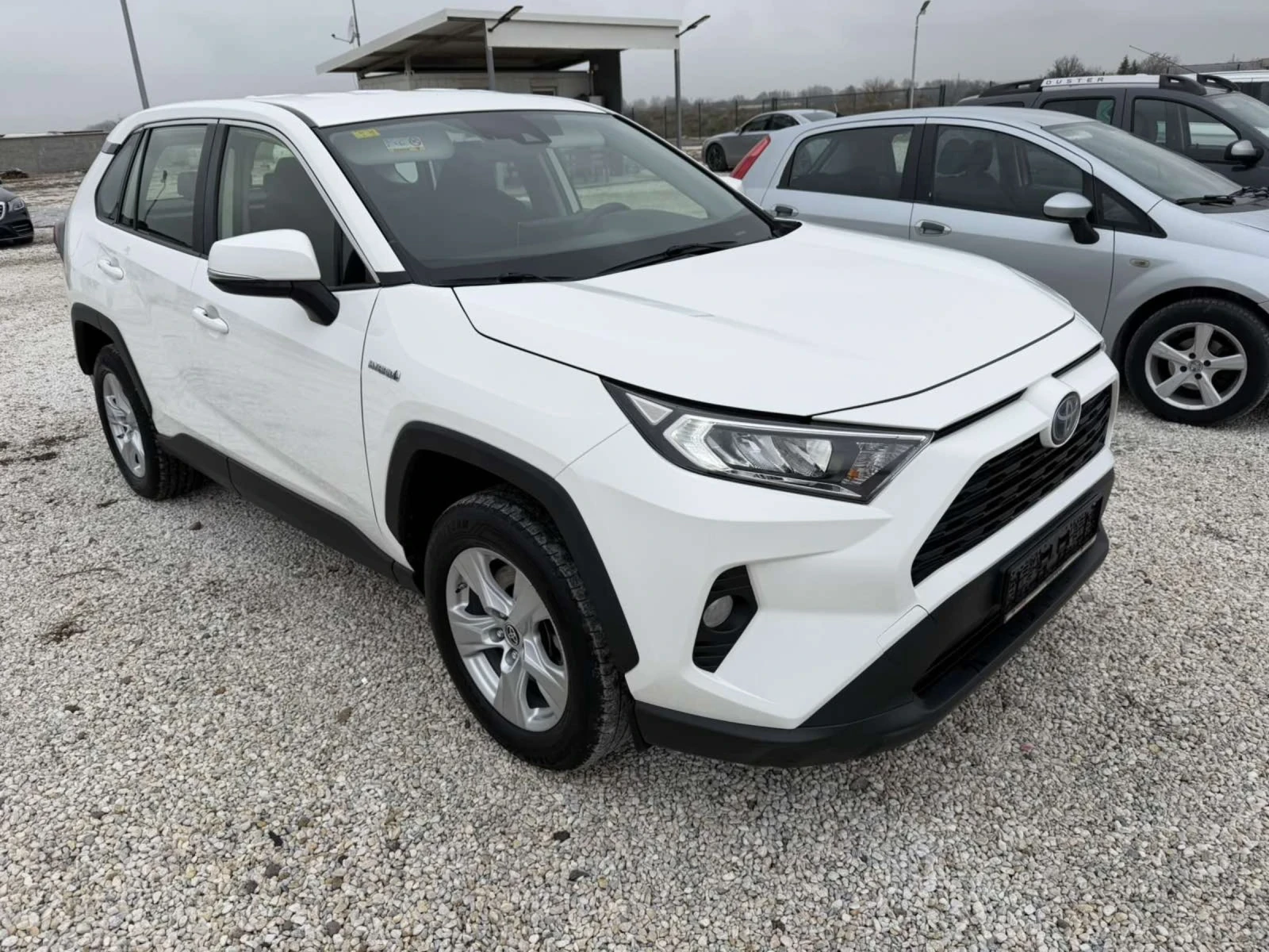 Toyota Rav4 2.5 4х4Hibrid 222ps - изображение 3
