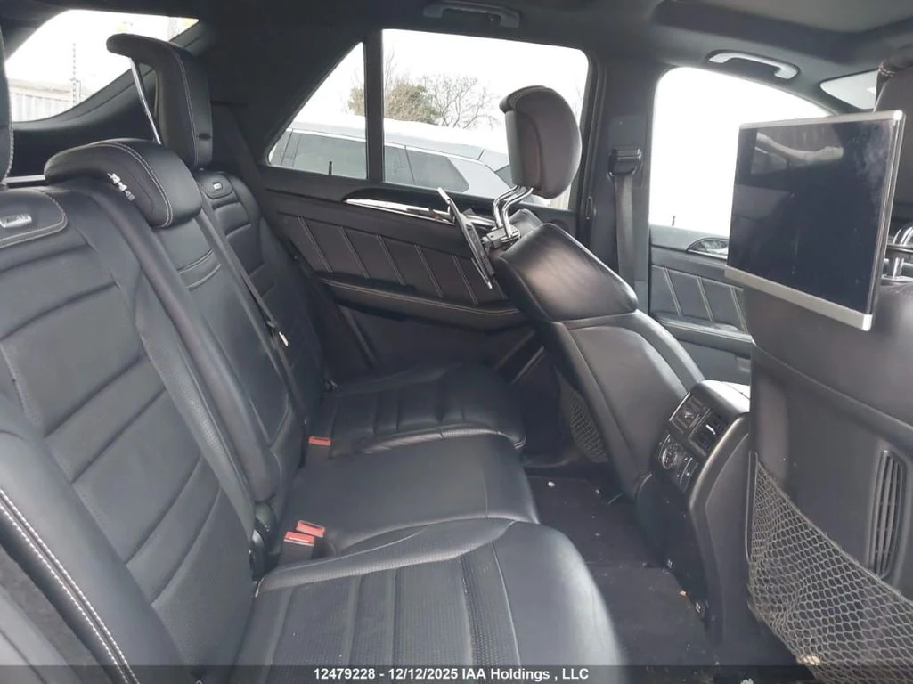 Mercedes-Benz ML 63 AMG * CARFAX * БЕЗ ПЪРВОНАЧАЛНА ВНОСКА - изображение 8