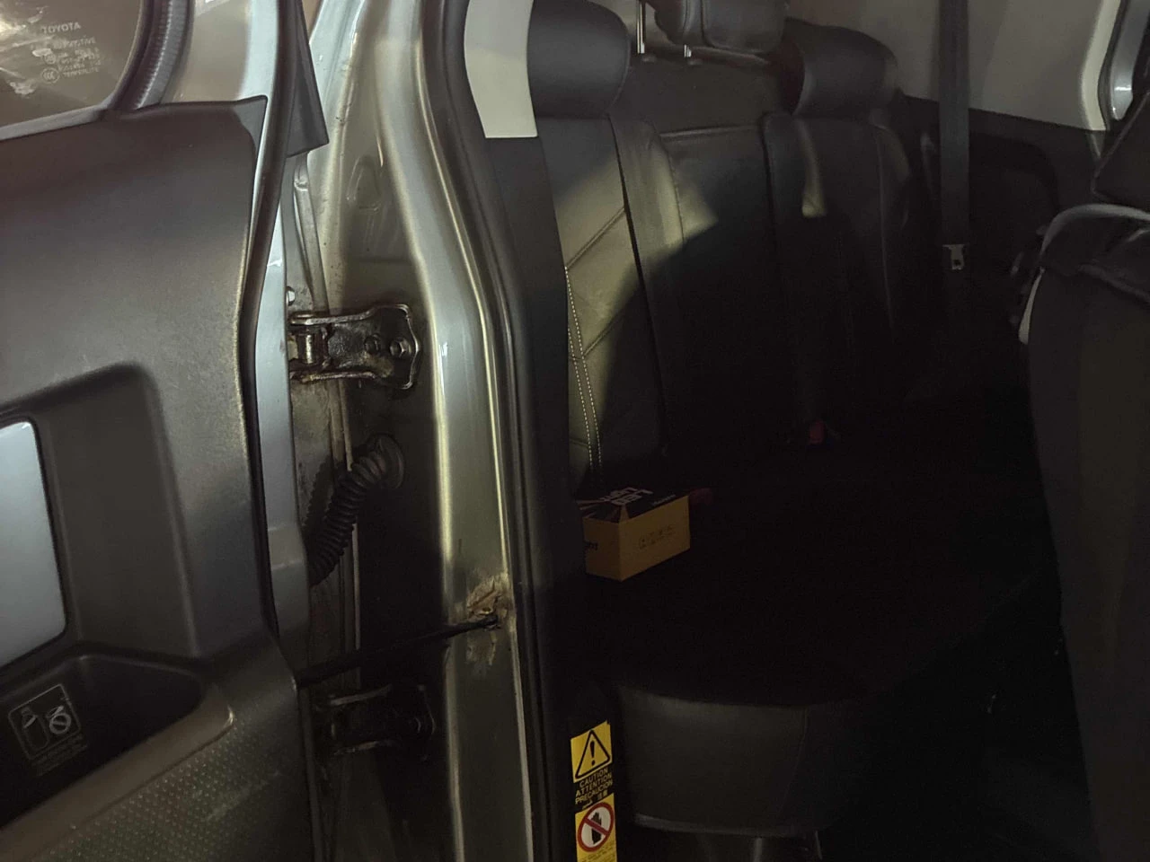 Toyota Fj cruiser CARFAX* АВТОФИНАНСИРАНЕ* БЕЗ ПЪРВОНАЧАЛНА ВНОСКА*  - изображение 10