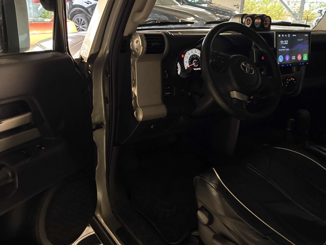 Toyota Fj cruiser CARFAX* АВТОФИНАНСИРАНЕ* БЕЗ ПЪРВОНАЧАЛНА ВНОСКА*  - изображение 5