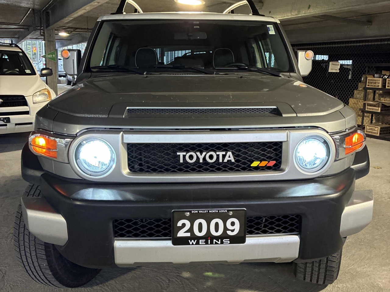 Toyota Fj cruiser CARFAX* АВТОФИНАНСИРАНЕ* БЕЗ ПЪРВОНАЧАЛНА ВНОСКА*  - изображение 6