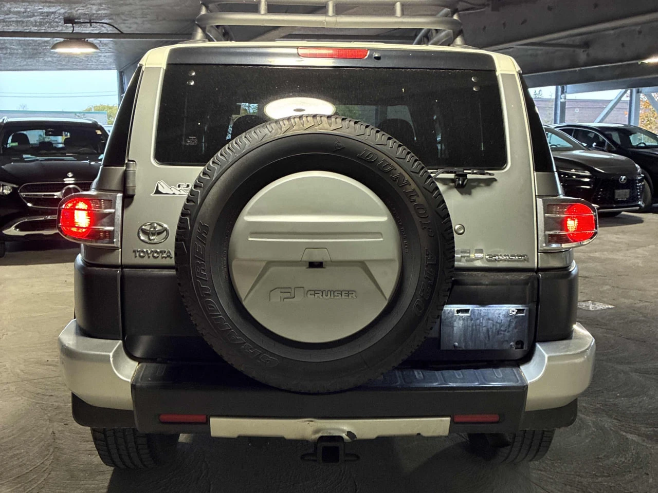 Toyota Fj cruiser CARFAX* АВТОФИНАНСИРАНЕ* БЕЗ ПЪРВОНАЧАЛНА ВНОСКА*  - изображение 4