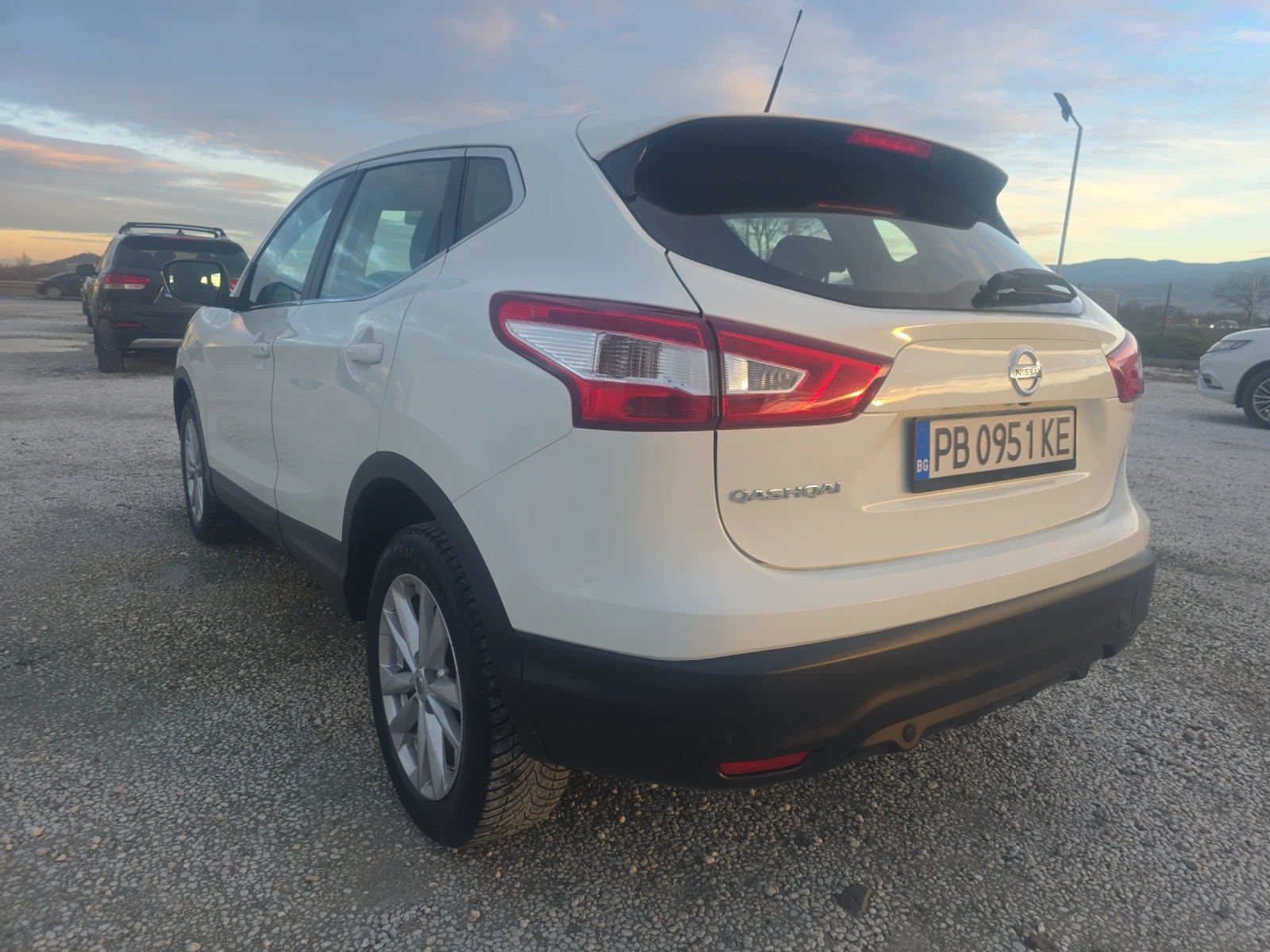 Nissan Qashqai 1.2. 115�� | Mobile.bg � ����������� 11