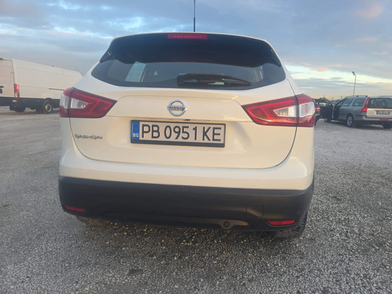 Nissan Qashqai 1.2. 115�� | Mobile.bg � ����������� 12